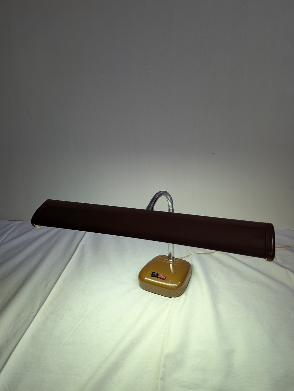 1960's Original - Made In Japan - Brand New (Deadstock) Vintage Brown Desk Lamp - Picture 8 of 12